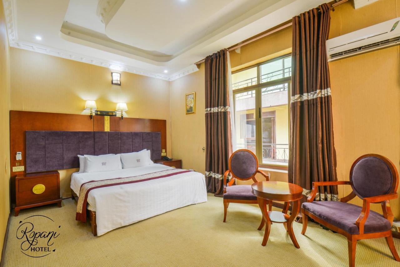 Ropani Hotel Kitende Экстерьер фото